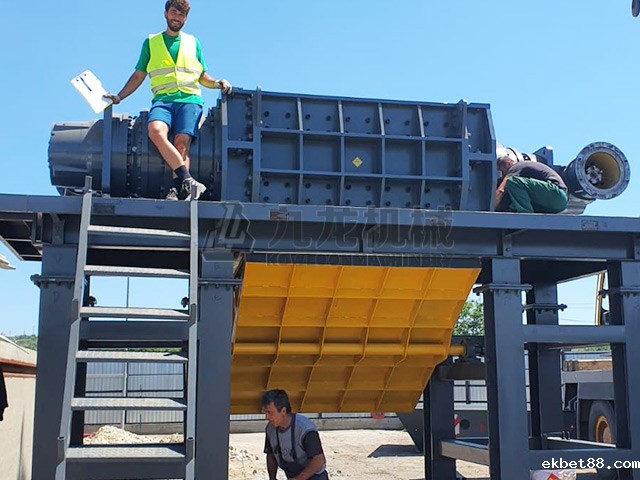 金属撕碎机 金属撕碎机